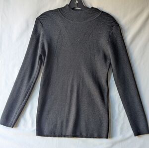 Elegant Dark Black Women's Crew Neck Sweater
